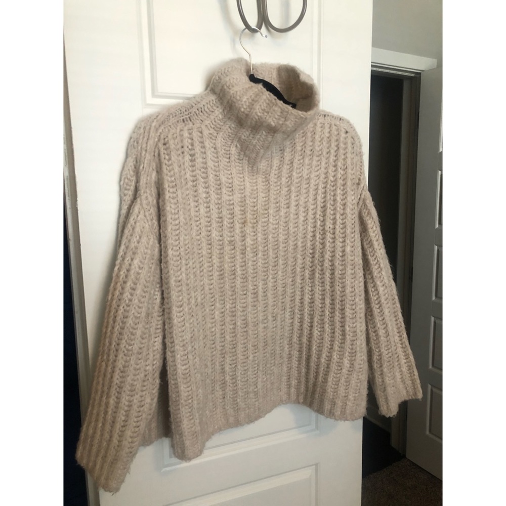 Free people sweater